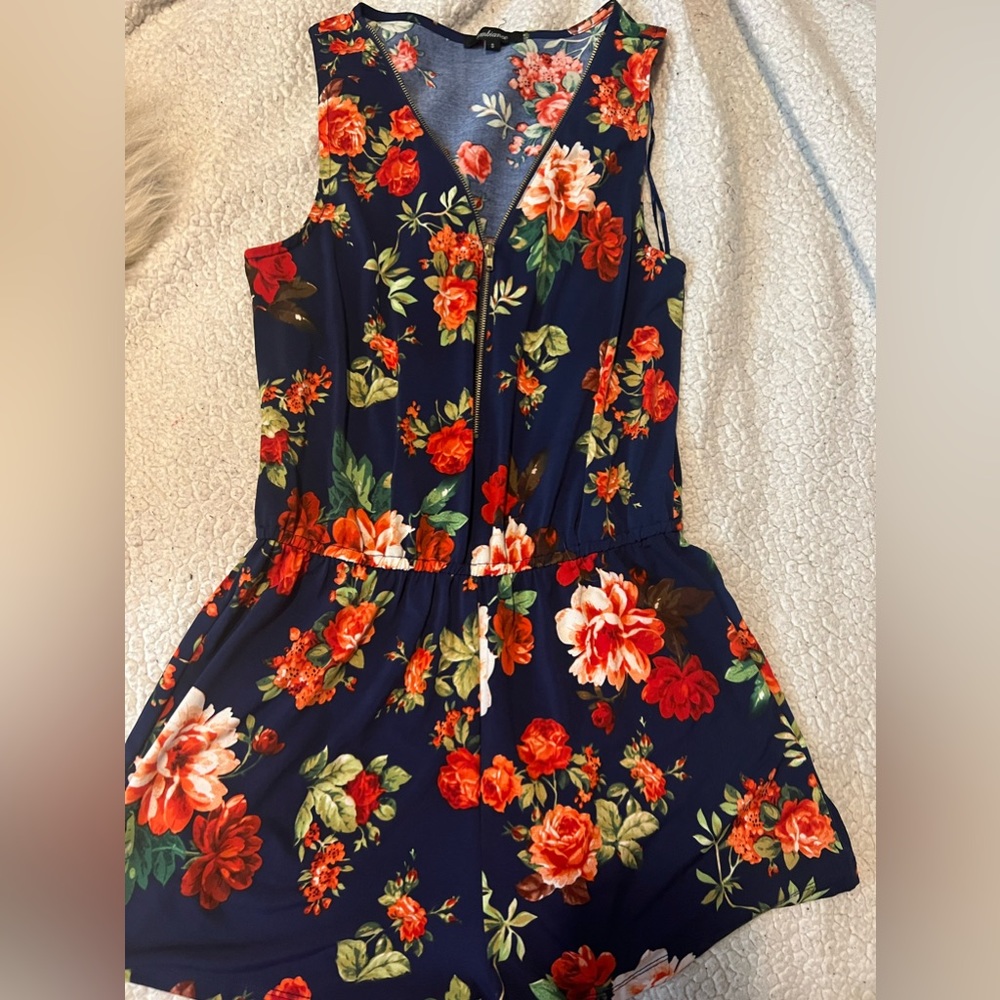 Romper size S